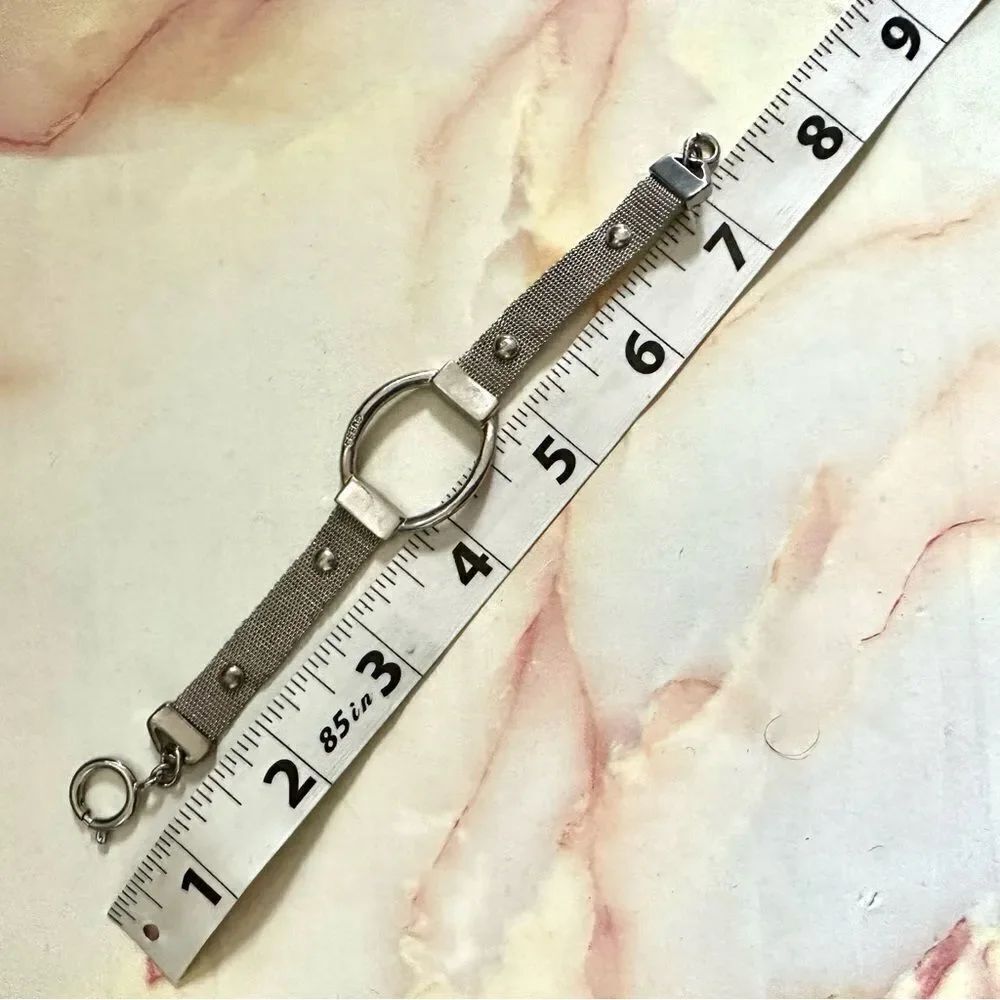 Guess silver tone bracelet - Picture 4 of 8